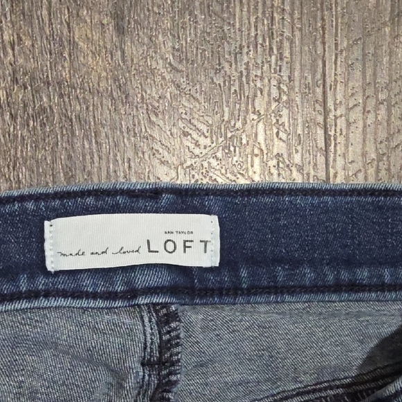 Ann Taylor LOFT Women's Size 26/2 Legging Jeans Blue Dark Wash Skinny - Picture 2 of 10